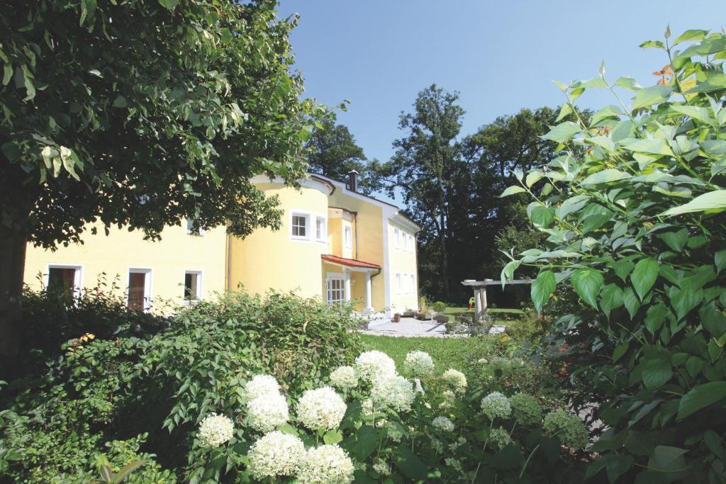 Haus Hildegunde Hotel บาดฟึสซิง ภายนอก รูปภาพ